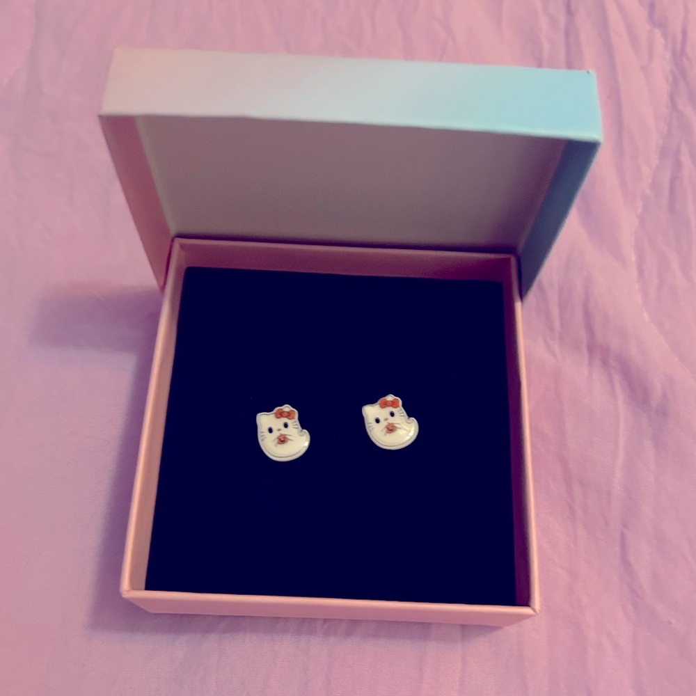 Hello Kitty Halloween Earrings
